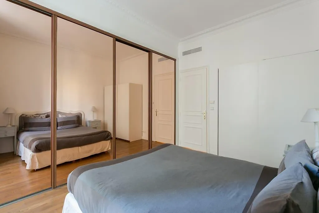 Royal And Luxury Palace Apartment